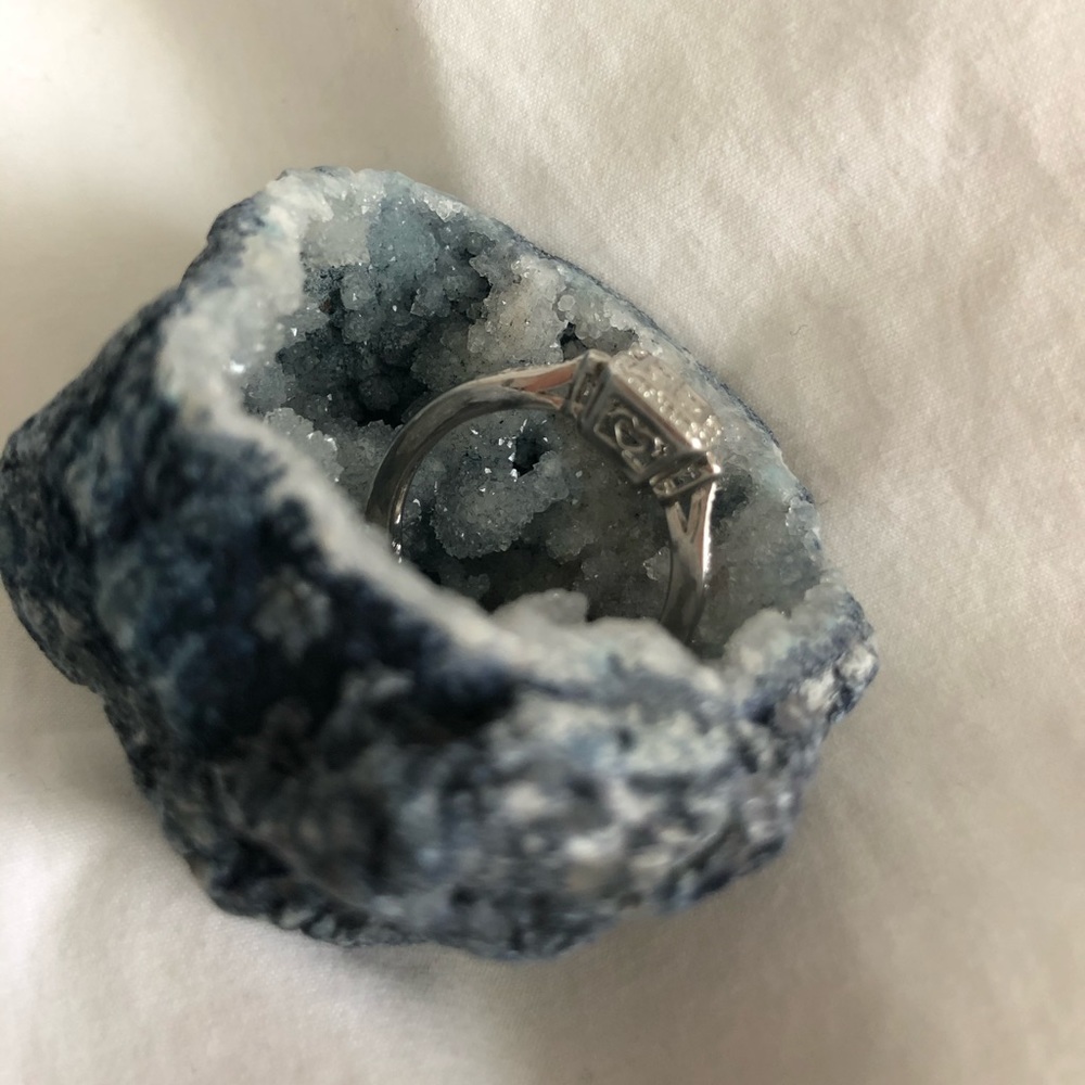 Diamond Engagement Ring - Picture 4 of 5